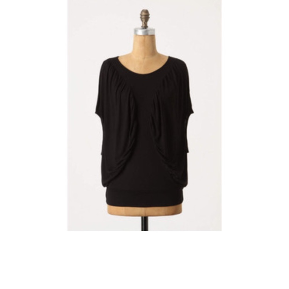 Anthropologie podolls black tee shirt